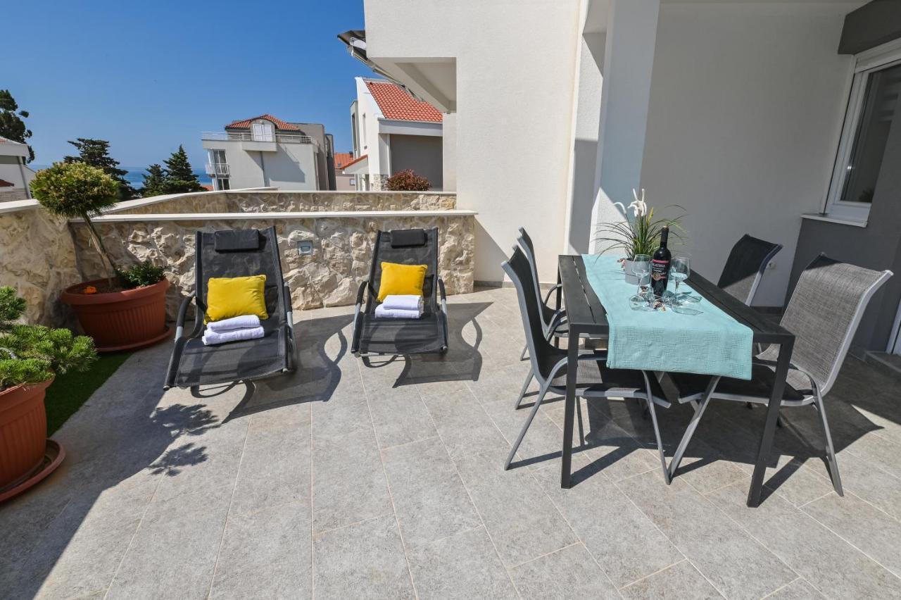 Apartment Funtastic With Private Pool Novalja Exterior foto